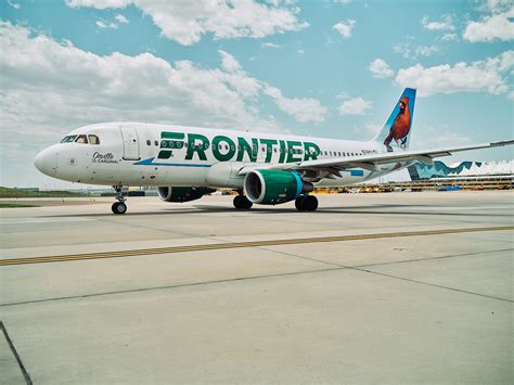 Passengers vote to kick woman off Frontier Airlines flight